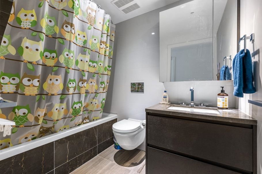 205 1561 W 57th Avenue Vancouver, BC - 16