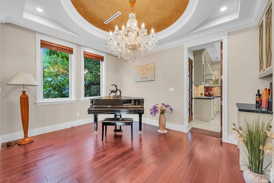 2769 W 49th Avenue Vancouver, BC - 6