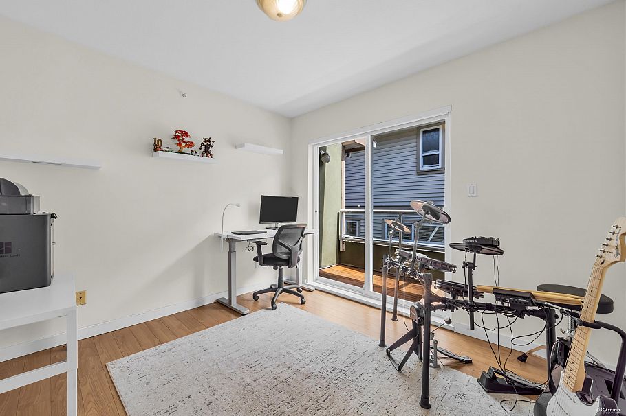 5 1233 W 16th Street North Vancouver, BC - 27
