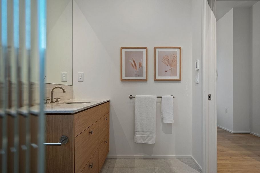 166 E 38th Avenue Vancouver, BC - 31