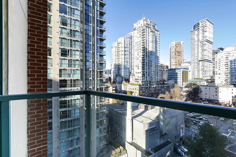 1502 939 Homer Street Vancouver, BC - 11