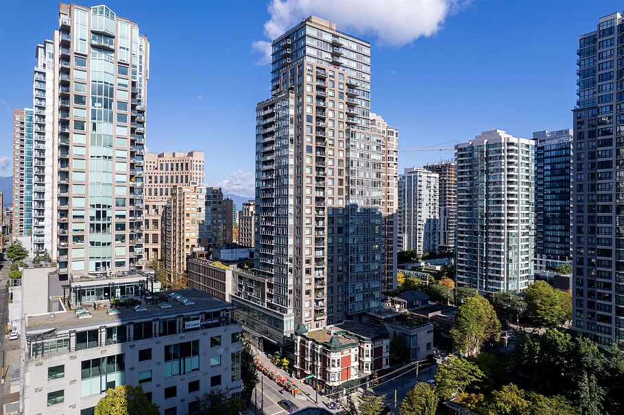 2504 888 Homer Street Vancouver, BC - 25