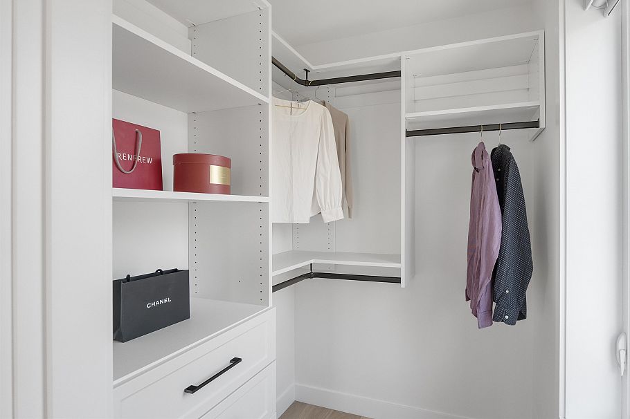 6815 Oak Street Vancouver, BC - 9