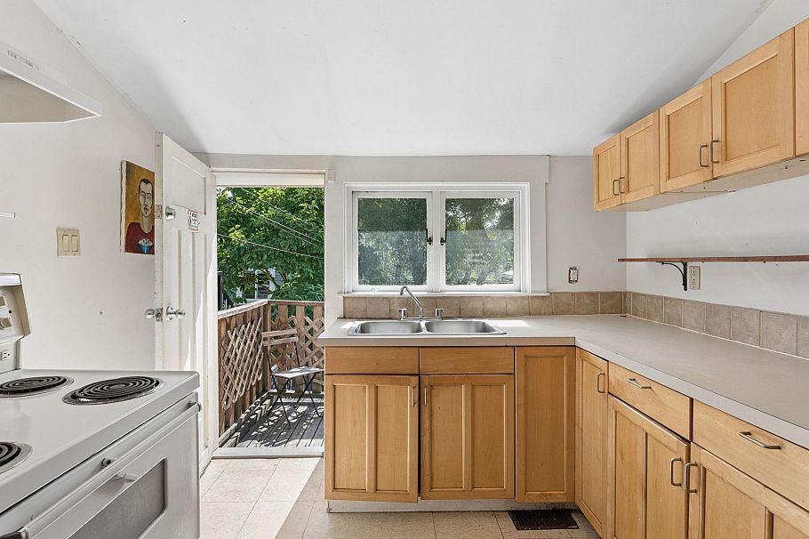 614 E 19th Avenue Vancouver, BC - 6