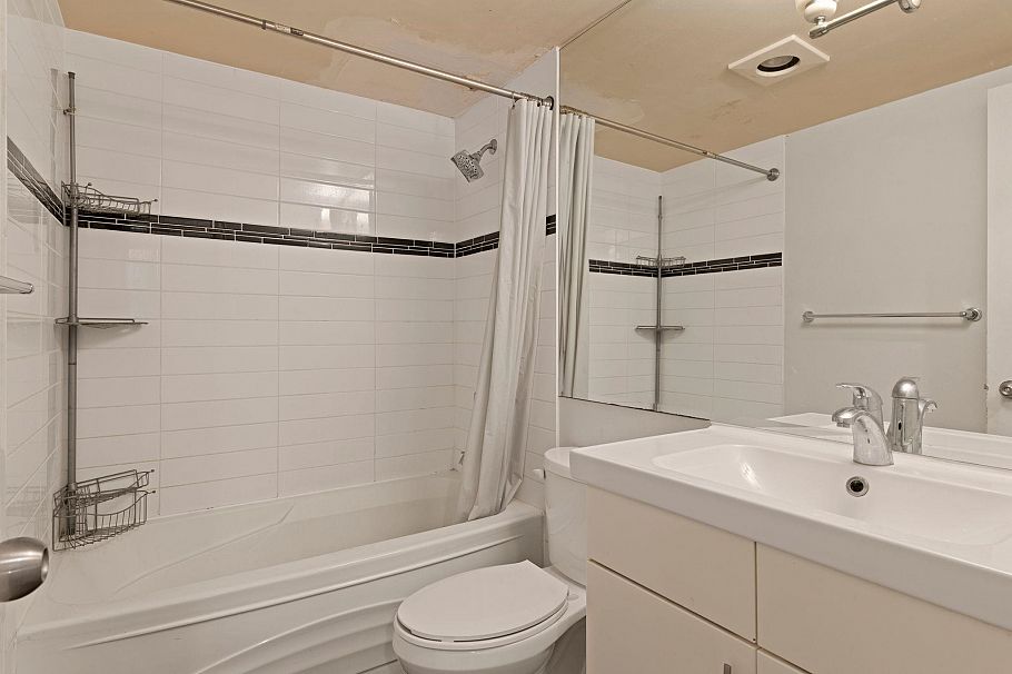 205 175 E 4th Street North Vancouver, BC - 7