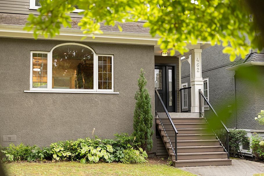 462 W 22nd Avenue Vancouver, BC - 2