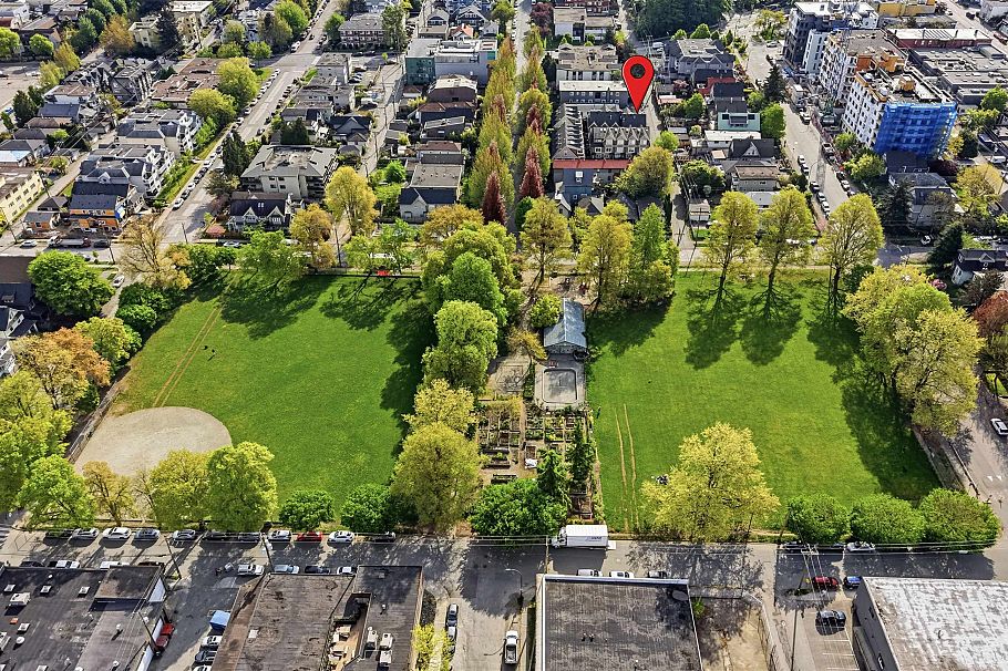 6 1642 E Georgia Street Vancouver, BC - 35