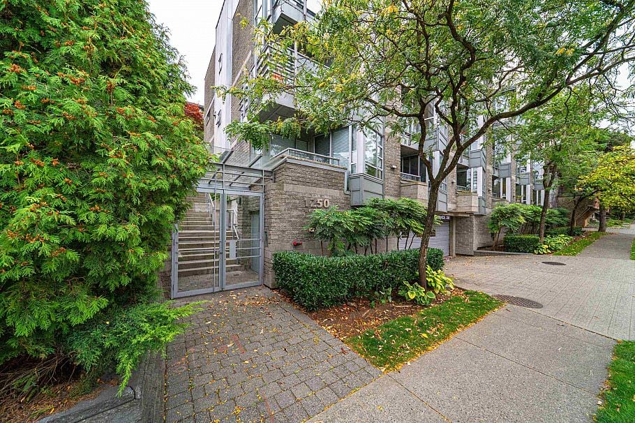 9 1250 W 6th Avenue Vancouver, BC - 33