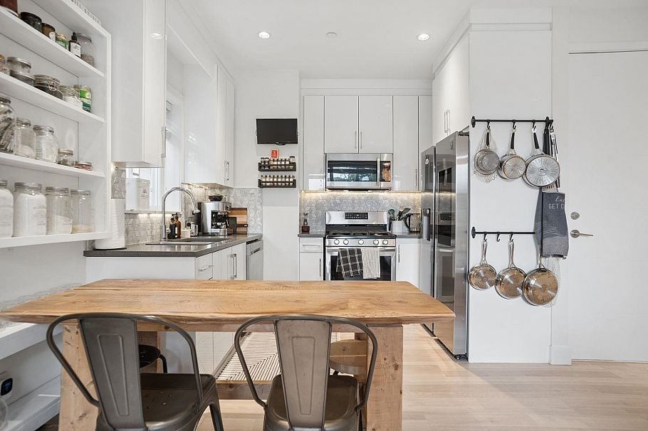 1604 E 36th Avenue Vancouver, BC - 8