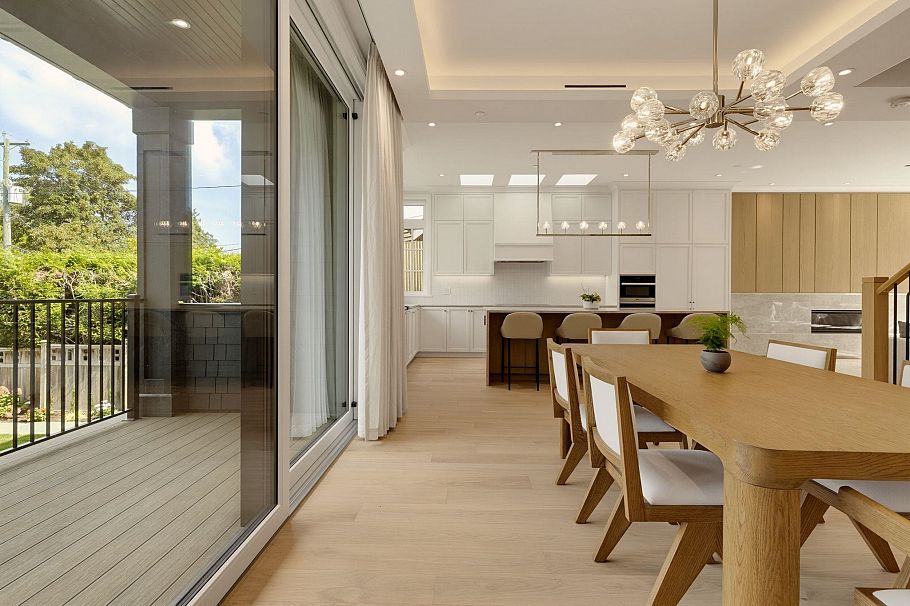 3887 W 15th Avenue Vancouver, BC - 17
