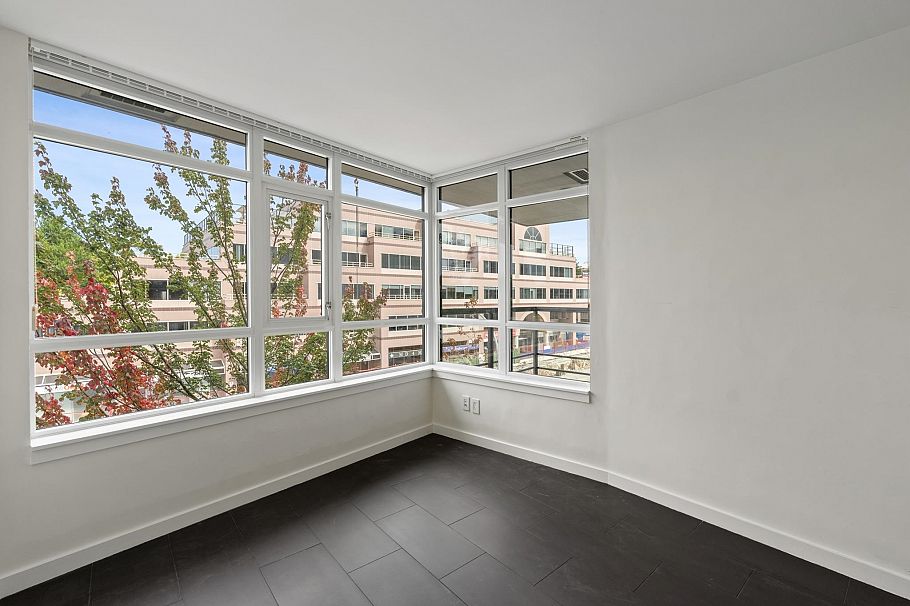 569 2080 West Broadway Street Vancouver, BC - 20