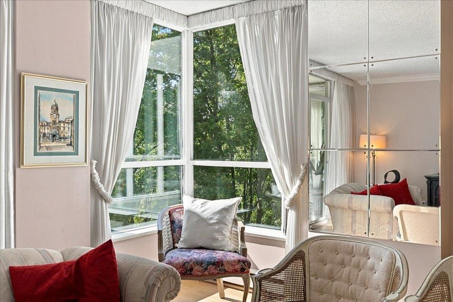 402 995 Roche Point Drive North Vancouver, BC - 3