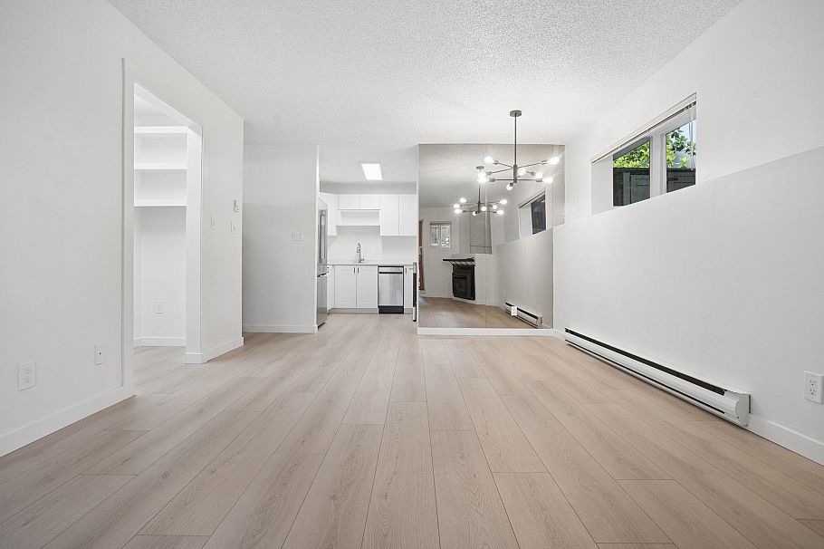 3 3250 W 4th Avenue Vancouver, BC - 17