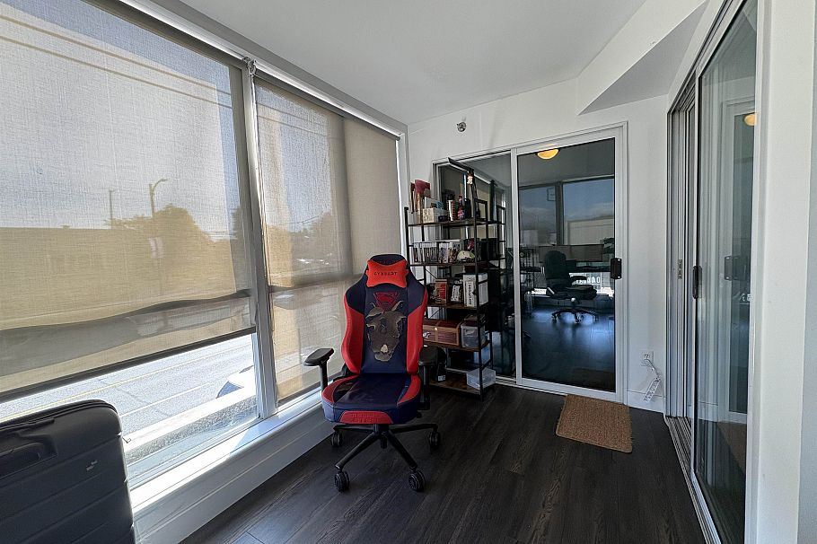 232 5555 Victoria Drive Vancouver, BC - 5