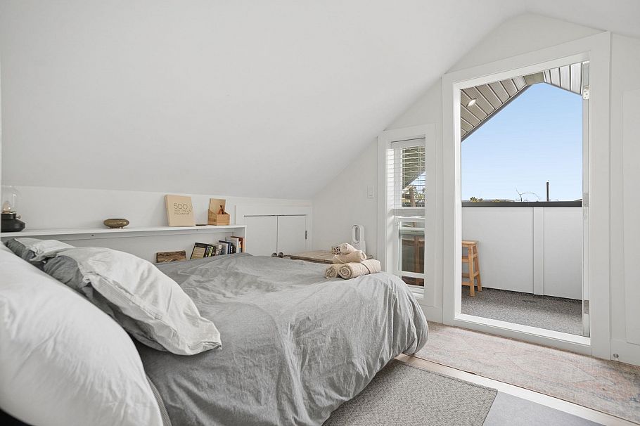 1604 E 36th Avenue Vancouver, BC - 19