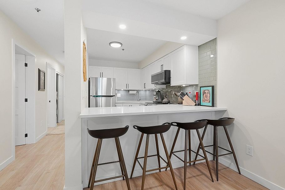 2B 1048 E 7th Avenue Vancouver, BC - 10