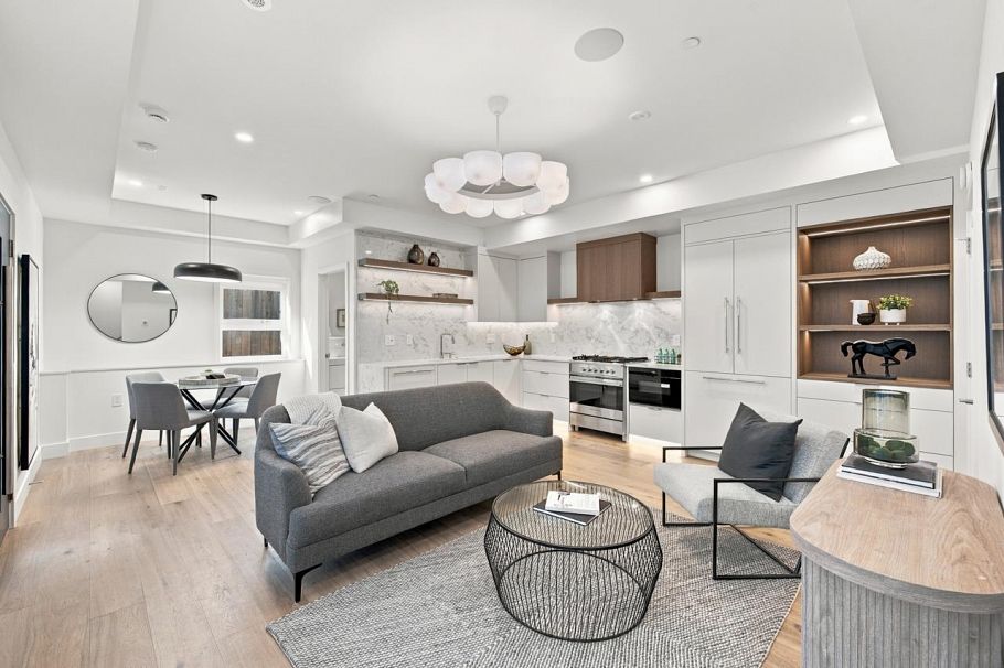 1145 W 33rd Avenue Vancouver, BC - 3
