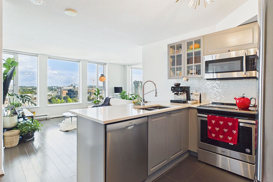 2208 550 Taylor Street Vancouver, BC - 13