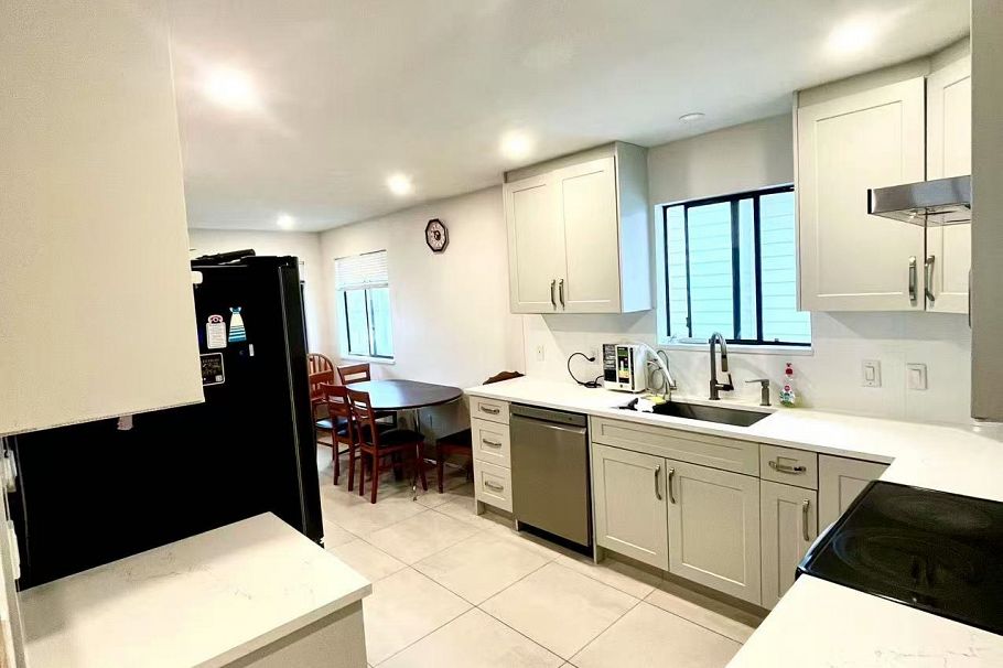 4568 Commercial Street Vancouver, BC - 17
