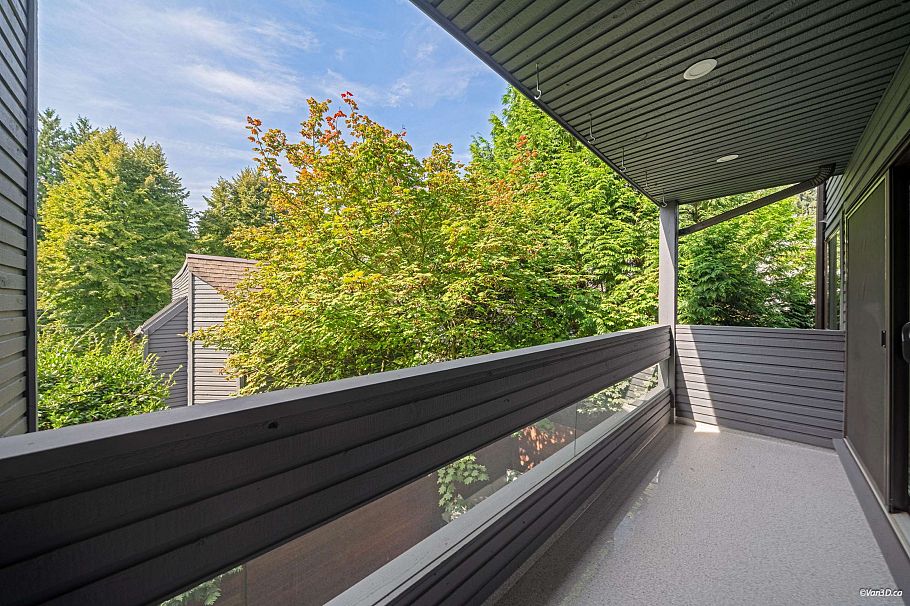 2022 Chesterfield Avenue North Vancouver, BC - 23