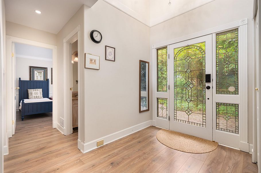 4333 Locarno Crescent Vancouver, BC - 3