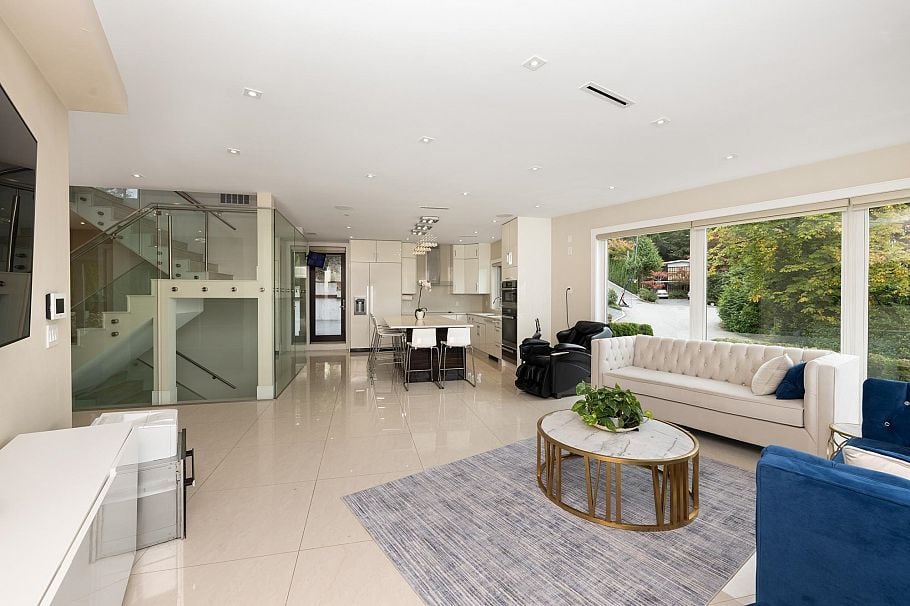 4716 Skyline Drive North Vancouver, BC - 14