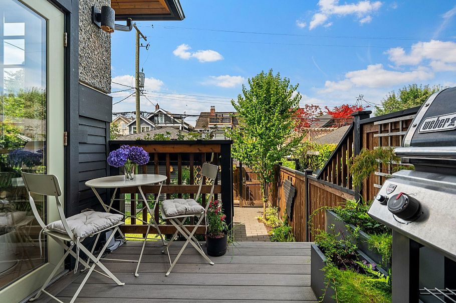 3261 W 2nd Avenue Vancouver, BC - 34