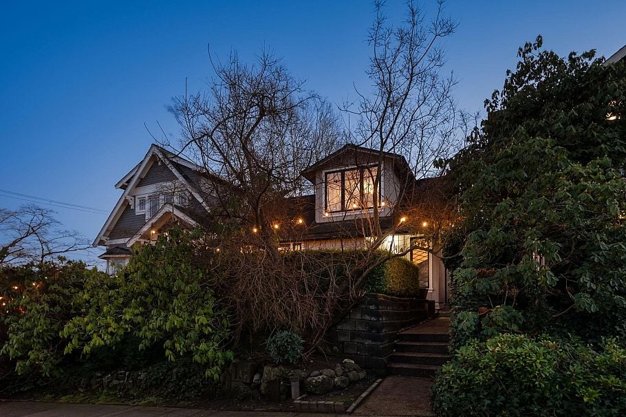 3814 W 11 Avenue Vancouver, BC - 35