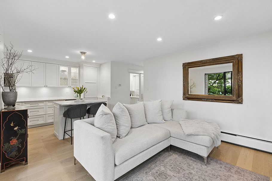 104 2211 West 2nd Ave Vancouver, BC - 8