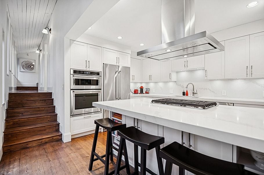 3814 W 11 Avenue Vancouver, BC - 17