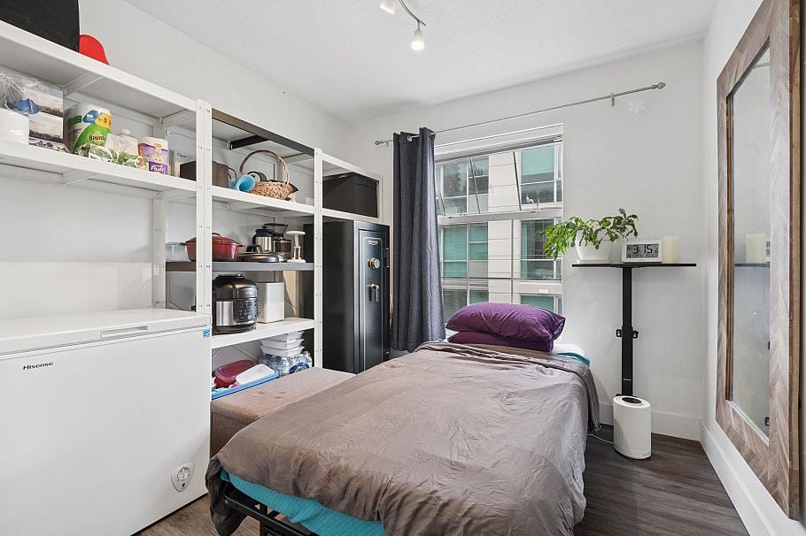 319 147 E 1st Street North Vancouver, BC - 29