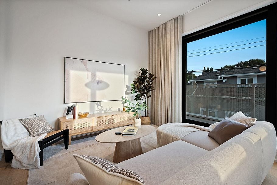 166 E 38th Avenue Vancouver, BC - 18
