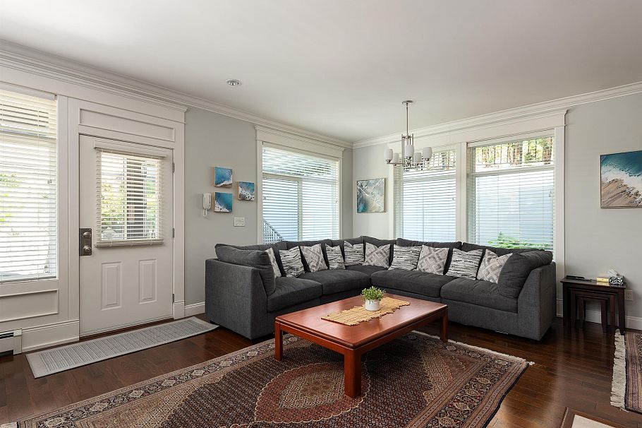 362 E 21st Street North Vancouver, BC - 6