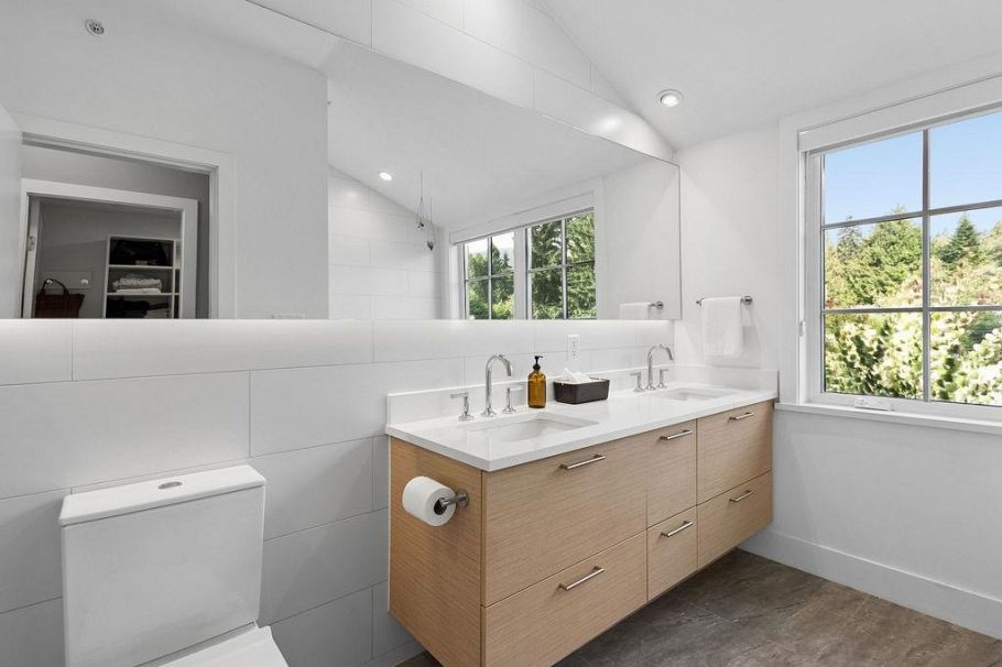 12 1133 Ridgewood Drive North Vancouver, BC - 18
