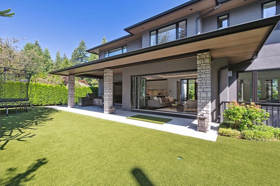 983 Tudor Avenue North Vancouver, BC - 34