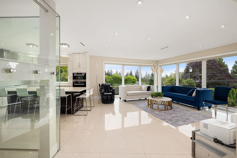4716 Skyline Drive North Vancouver, BC - 19