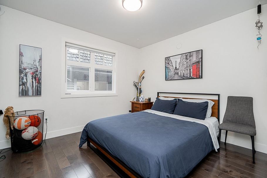 3328 W 7th Avenue Vancouver, BC - 22