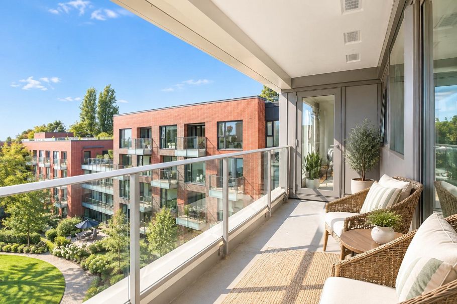 702 7128 Adera Street Vancouver, BC - 14