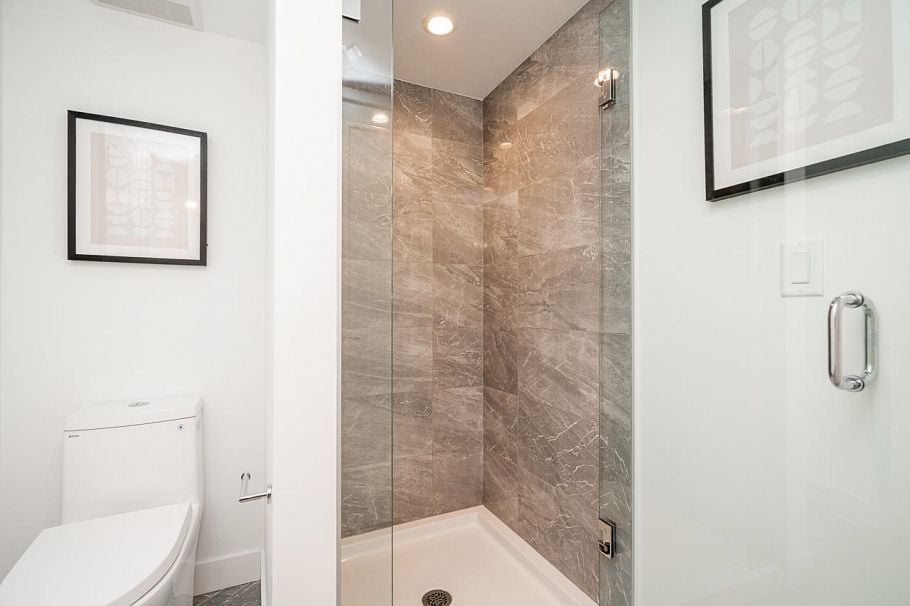 533 W 29th Avenue Vancouver, BC - 23