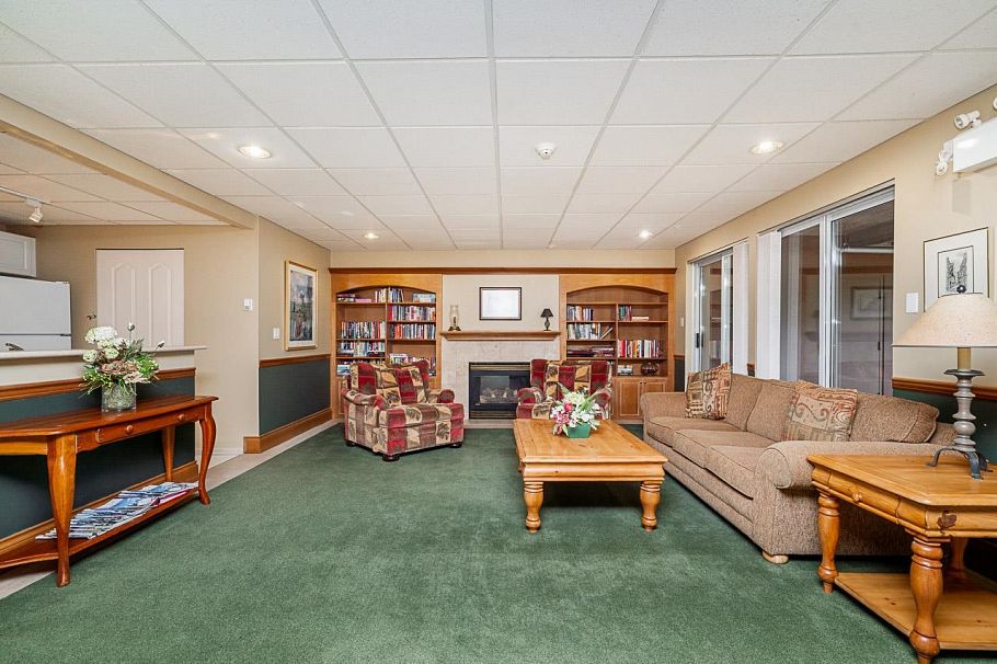 207 678 W Queens Road North Vancouver, BC - 22