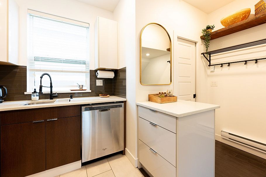 2118 Eton Street Vancouver, BC - 9