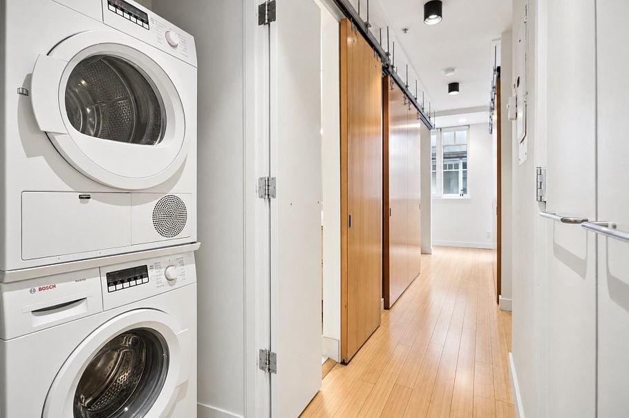401 1072 Hamilton Street Vancouver, BC - 24