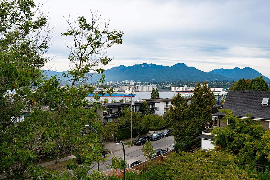 2118 Eton Street Vancouver, BC - 27