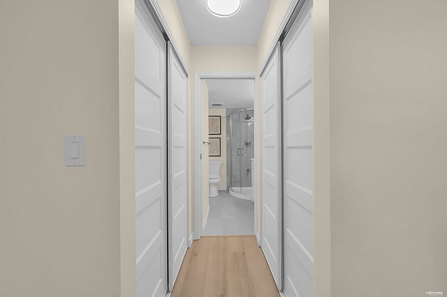 101 1924 Comox Street Vancouver, BC - 20
