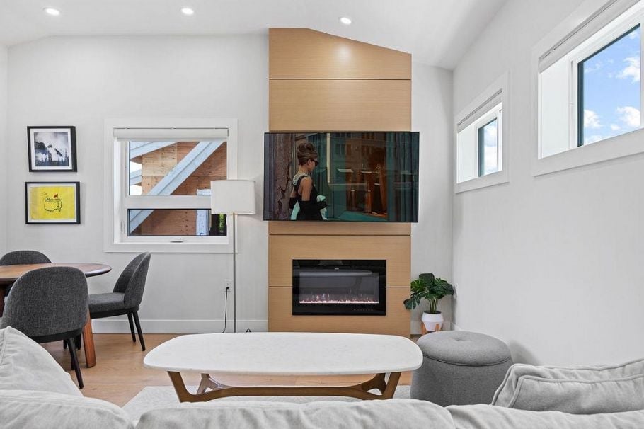 1313 E 20th Avenue Vancouver, BC - 20
