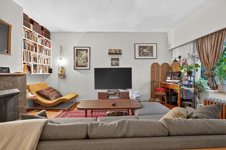 236 W 12th Avenue Vancouver, BC - 5
