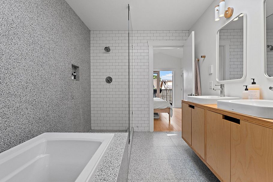 3261 W 2nd Avenue Vancouver, BC - 25