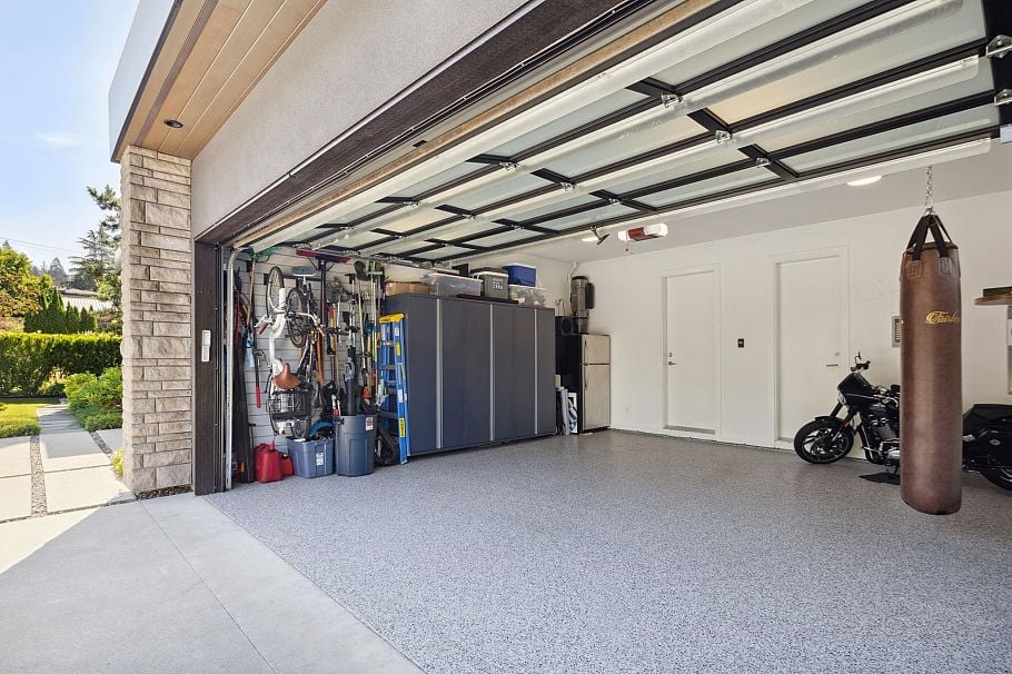 983 Tudor Avenue North Vancouver, BC - 36