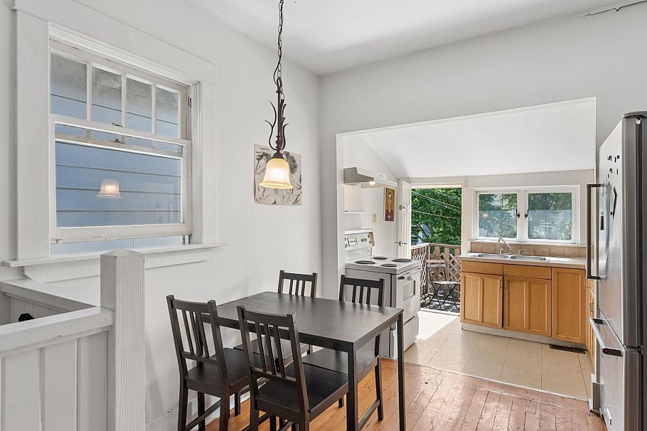 614 E 19th Avenue Vancouver, BC - 8