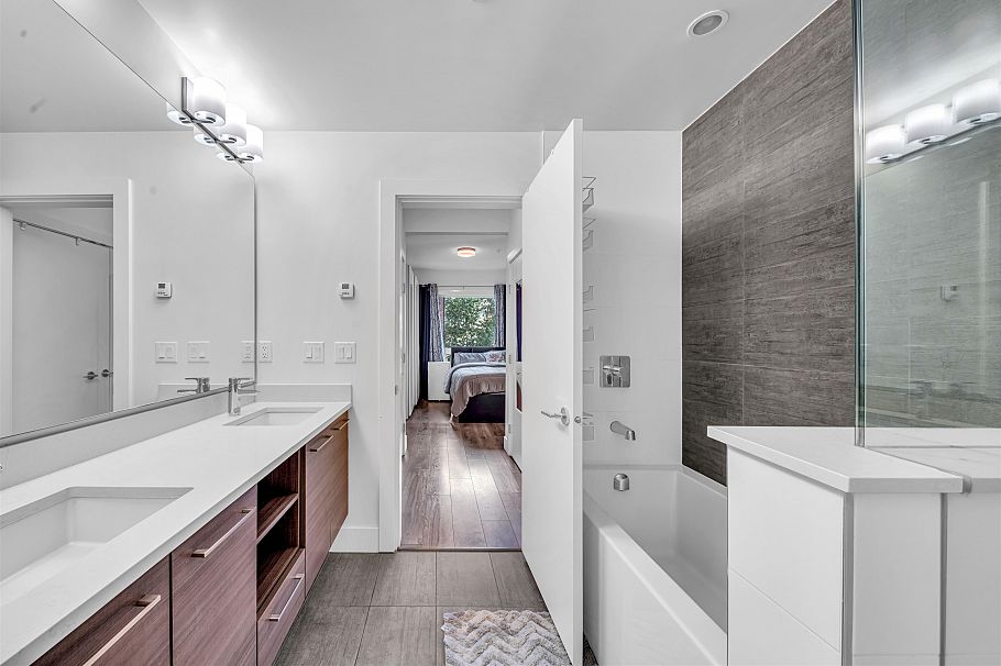 307 8580 River District Crossing Vancouver, BC - 9